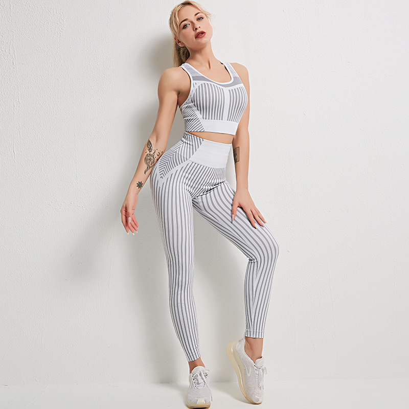 WHITE YOGA FITNESS SUIT